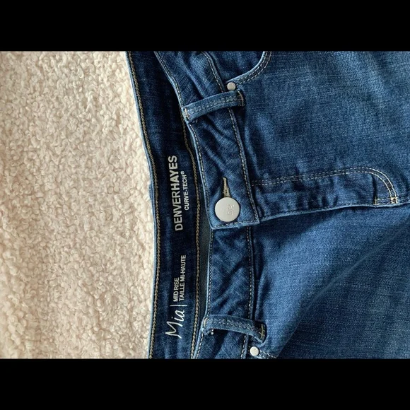 Denver Hayes jean shorts - Picture 3 of 4